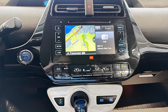 Toyota Prius 14 of 25