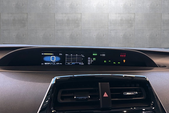 Toyota Prius 17 of 25