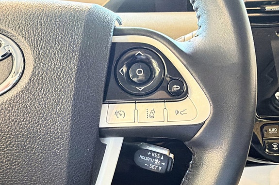 Toyota Prius 19 of 25
