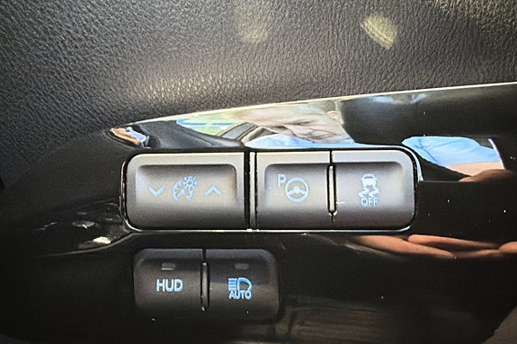 Toyota Prius 22 of 25