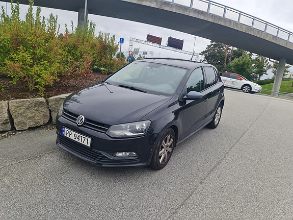 Volkswagen Polo 2 of 9