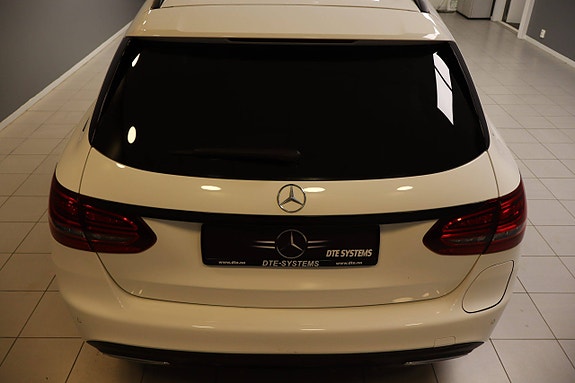 Mercedes-Benz C300 de 9 of 30