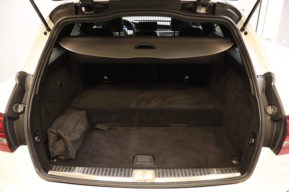 Mercedes-Benz C300 de 25 of 30