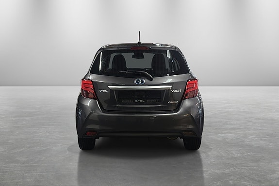 Toyota Yaris 4 of 21