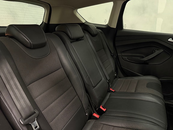 Ford Kuga 26 of 30