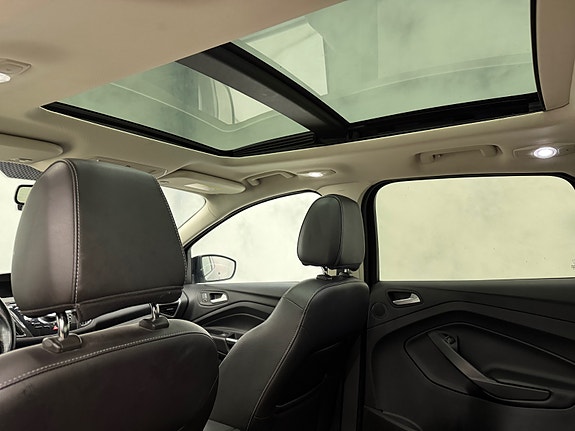 Ford Kuga 25 of 30