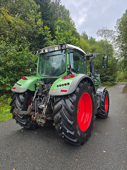 Fendt 718 Vario 7 of 24