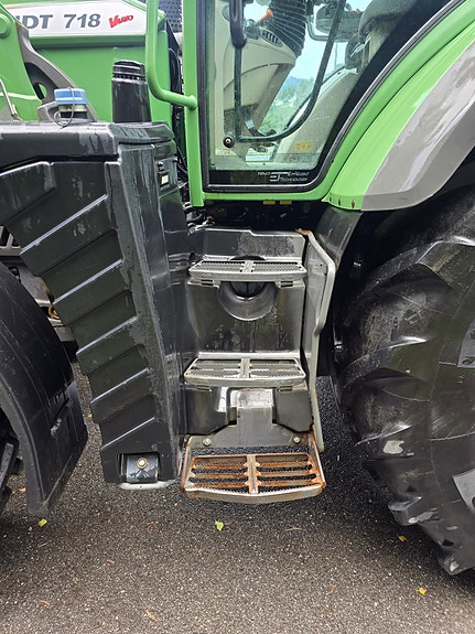 Fendt 718 Vario 12 of 24