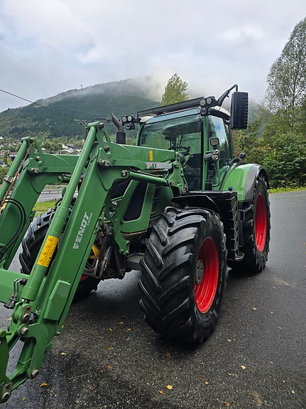 Fendt 718 Vario 14 of 24