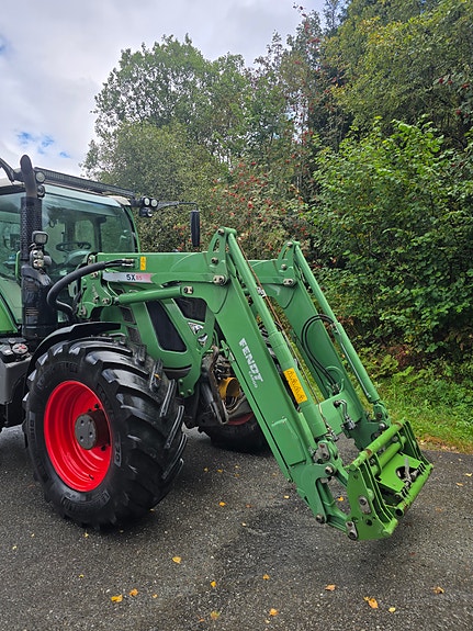 Fendt 718 Vario 4 of 24