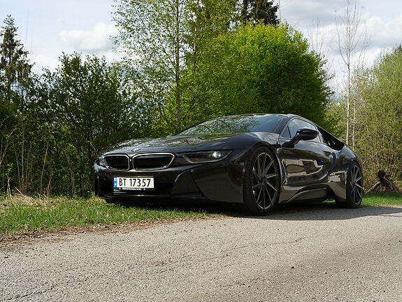 BMW i8 17 of 18