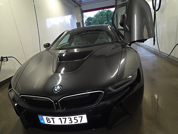 BMW i8 5 of 18