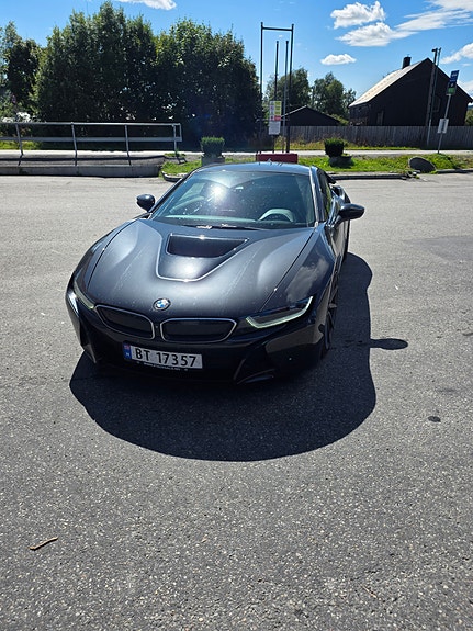 BMW i8 12 of 18
