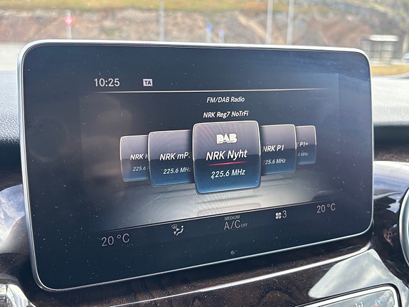 Mercedes-Benz V250 d 25 of 30