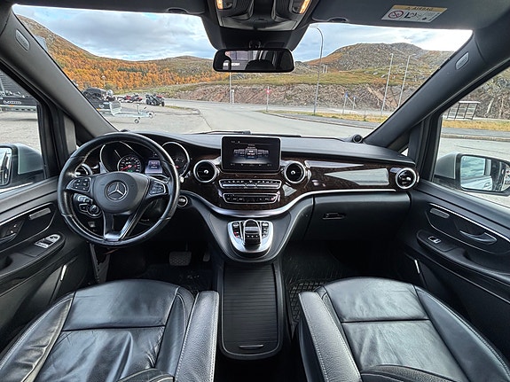 Mercedes-Benz V250 d 22 of 30