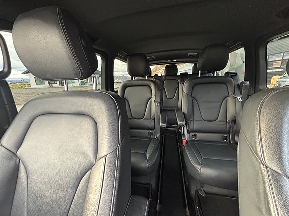 Mercedes-Benz V250 d 30 of 30