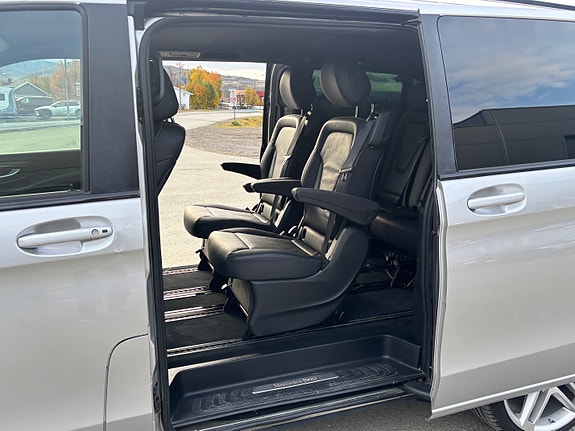 Mercedes-Benz V250 d 17 of 30