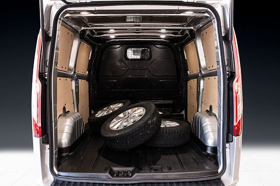 Ford Transit Custom 22 of 23
