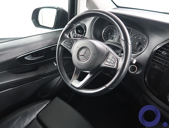 Mercedes-Benz Vito 119 13 of 28