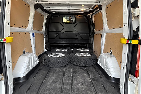 Ford Transit 15 of 22