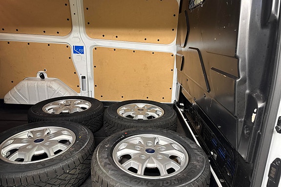 Ford Transit 13 of 22