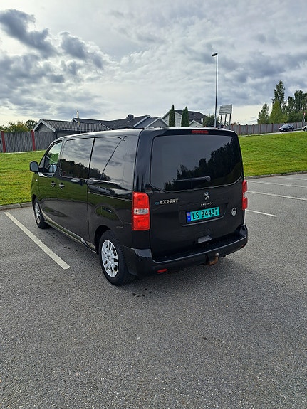 Peugeot e-Expert 2 of 30