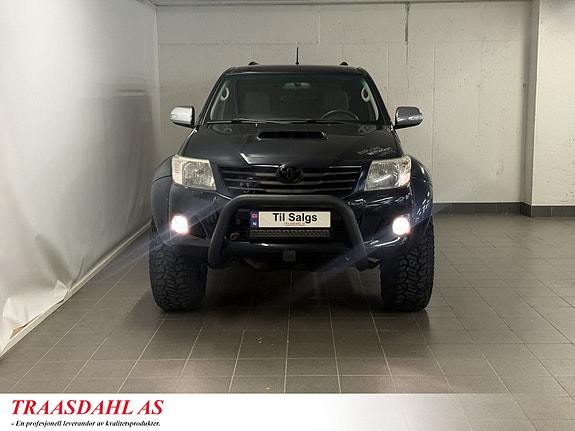 Toyota HiLux 5 of 30