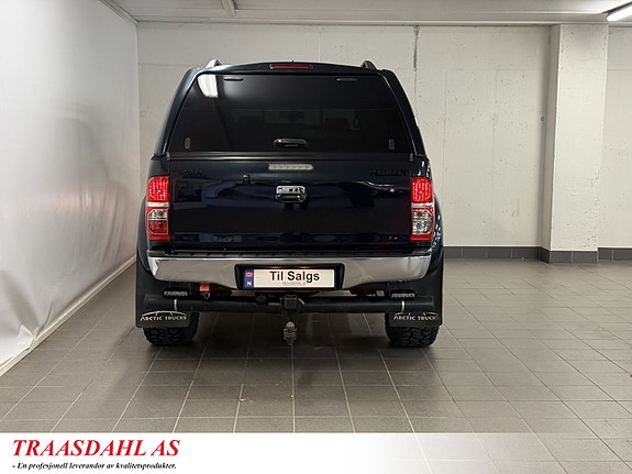 Toyota HiLux 11 of 30