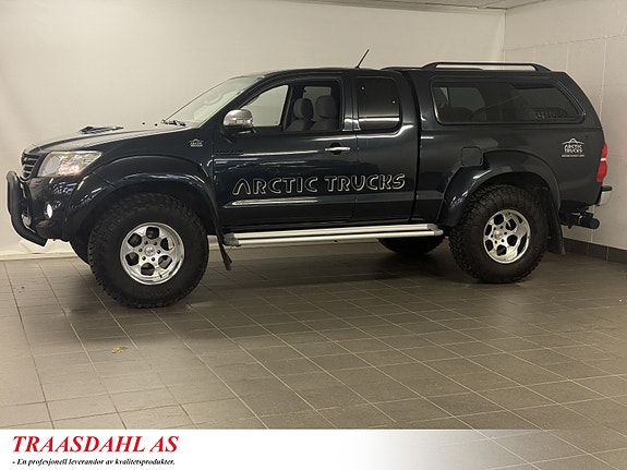 Toyota HiLux 6 of 30