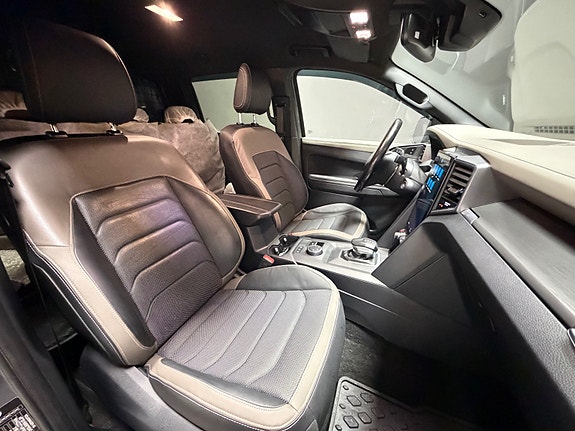 Volkswagen Amarok 14 of 27