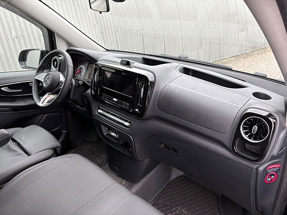 Mercedes-Benz Vito 9 of 19