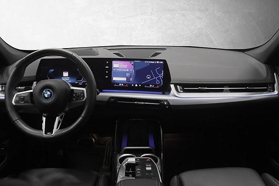 BMW iX1 22 of 30