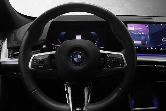 BMW iX1 20 of 30