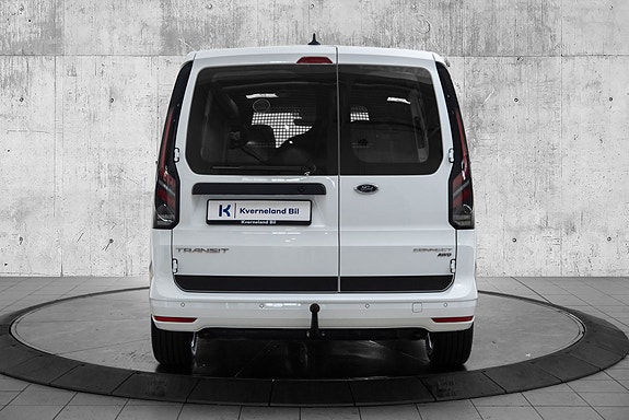 Ford Transit Connect 4 of 21