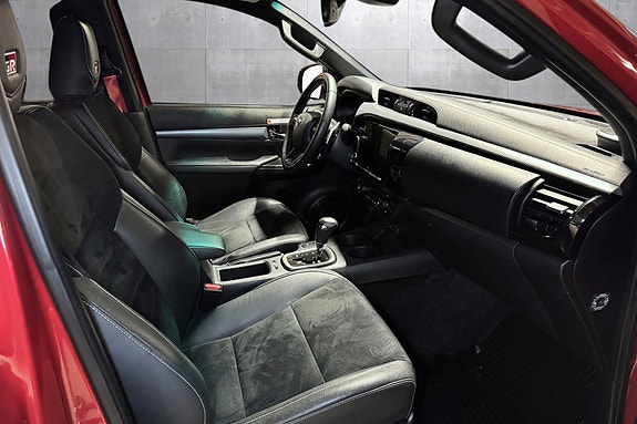 Toyota HiLux 11 of 22