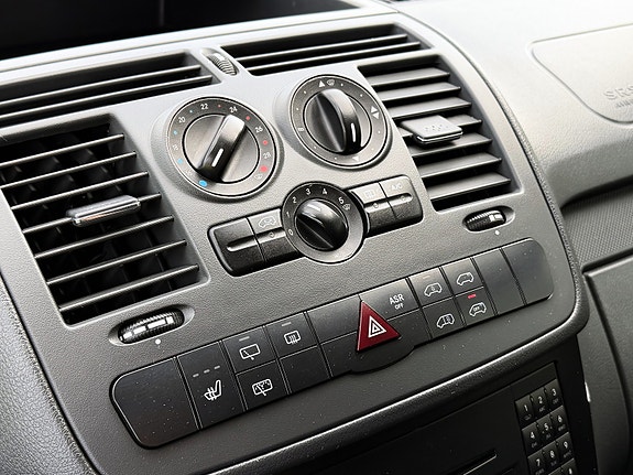 Mercedes-Benz Vito 113 15 of 19