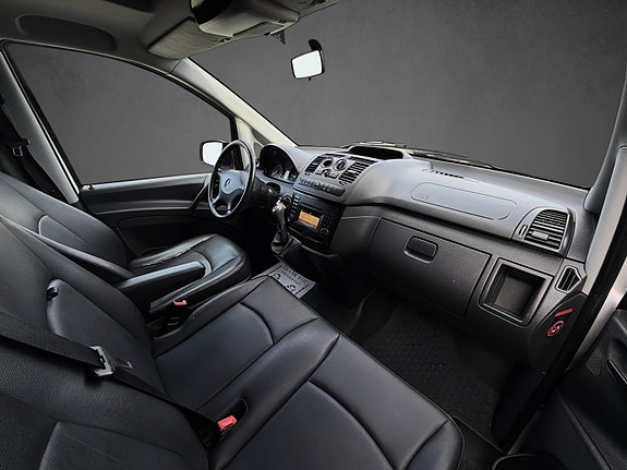 Mercedes-Benz Vito 113 16 of 19