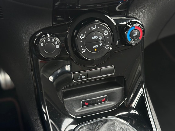 Ford Fiesta 17 of 25