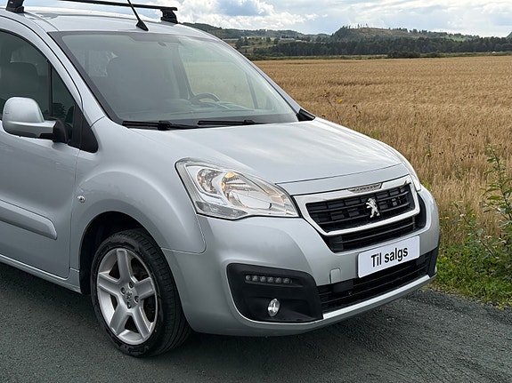 Peugeot Partner 2 of 17