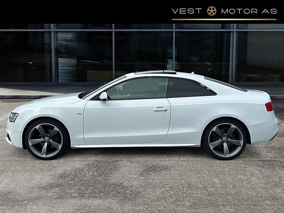 Audi A5 4 of 30