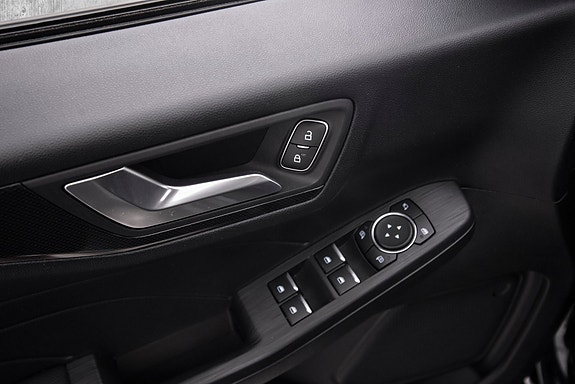 Ford Kuga 21 of 30