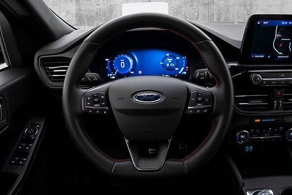 Ford Kuga 25 of 30