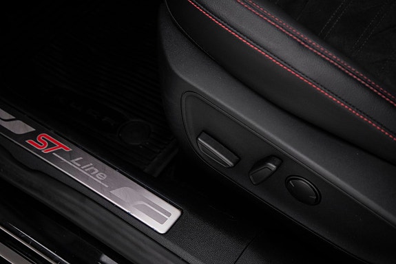 Ford Kuga 22 of 30