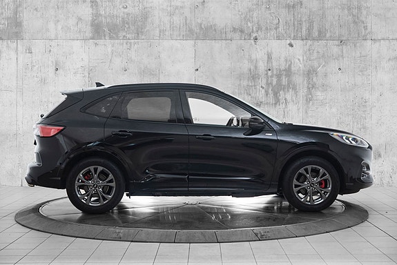 Ford Kuga 6 of 30