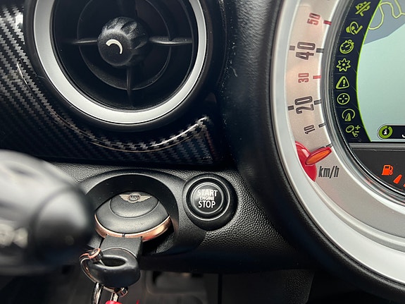 MINI Cooper 29 of 29