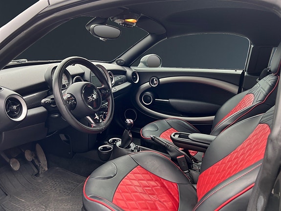 MINI Cooper 13 of 29