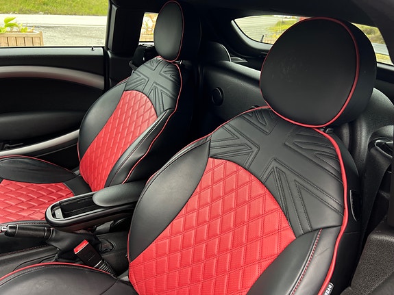MINI Cooper 14 of 29