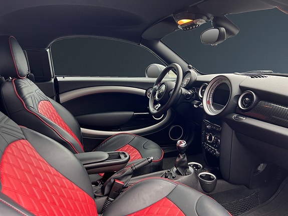 MINI Cooper 16 of 29