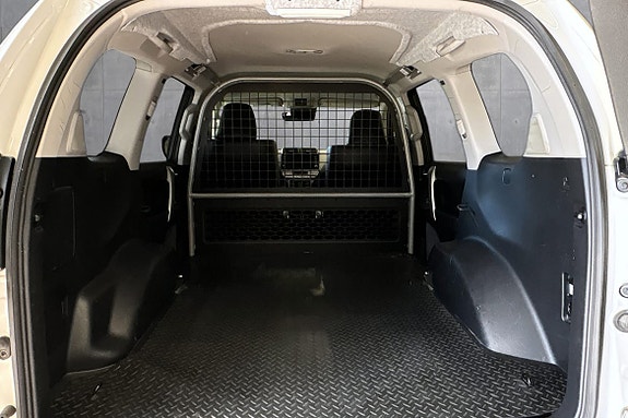 Toyota Land Cruiser 17 of 19