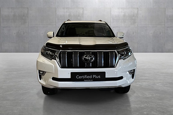 Toyota Land Cruiser 8 of 19
